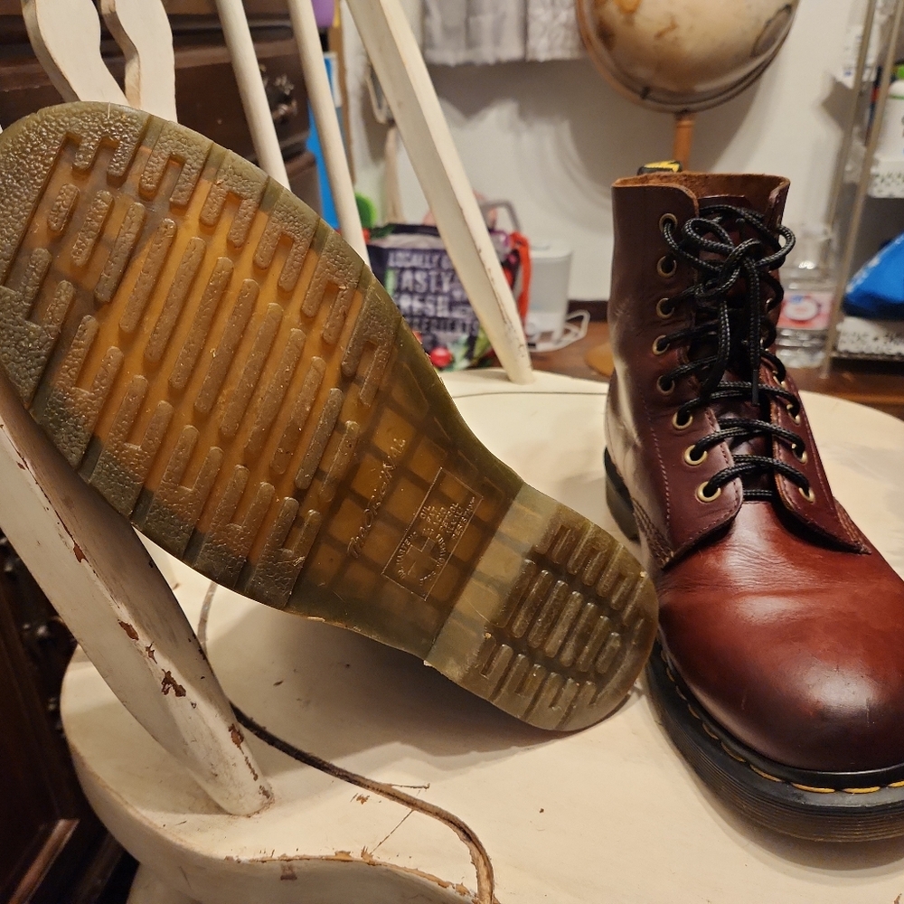 Dr. Martens 1460 Brown Pascal Uk10 Us 11 Mens - Picture 2 of 8